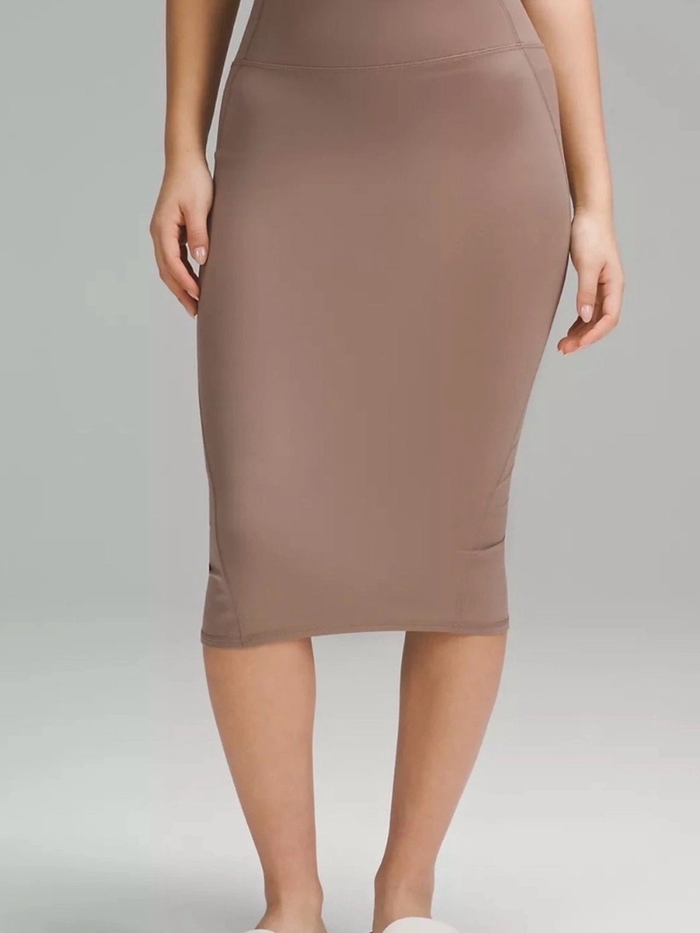 Lululemon Nulu Slim Fit High Rise Midi Skirt size 4 Taupetastic TPTC